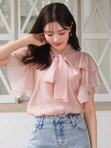 DAZY Blusa Con Cuello De Lazo Y Detalles De Volantes - Rosa - Ver 3