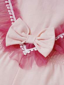 SHEIN 嬰兒網紗拼接荷葉邊前蝴蝶結喇叭連身褲和頭巾 - 淺粉色 - 查看 5