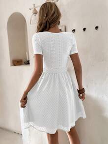 SHEIN LUNE 網眼刺繡腰帶A字連衣裙 - 白色 - 查看 2