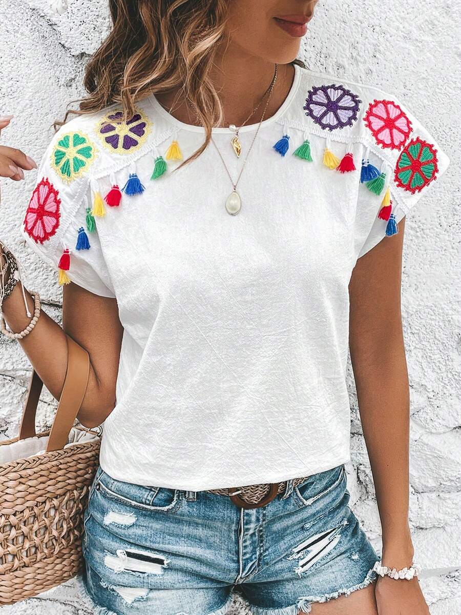 SHEIN VCAY 花卉刺繡流蘇邊蝙蝠袖襯衫 - 白色 - 查看 1