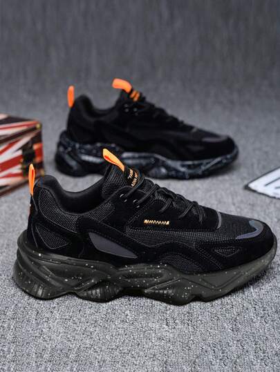 حذاء رياضي للرجال متعدد الألوان بطراز الشبكة للتهوية، يربط من الأمام مع قطع دانتيل، يمكن ارتداؤه في المدرسة