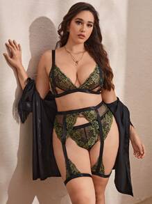 Plus Floral Lace Garter Lingerie Set - Multicolor - View 3