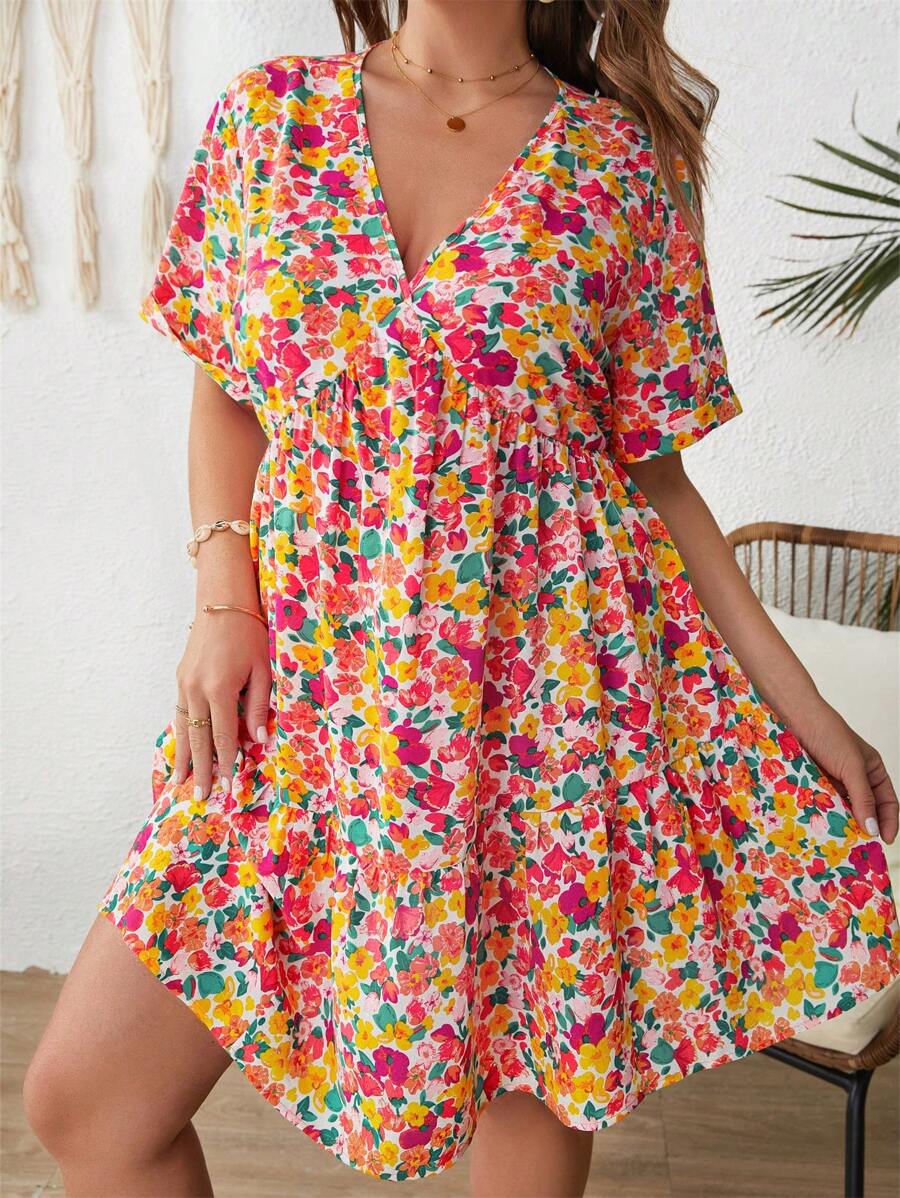 SHEIN VCAY 大碼滿版印花蝙蝠袖荷葉邊洋裝 - 彩色 - 查看 1