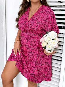 SHEIN LUNE 大碼滿版印花蝙蝠袖洋裝 - 玫紅色 - 查看 5