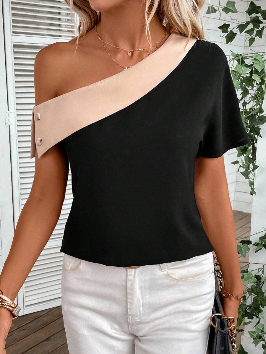 SHEIN Privé 雙色不對稱領紐扣細節襯衫 - 黑色 - 查看 1