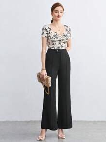 BizChic 女式杏色和白色花卉印花圆领修身扭结上衣，适合办公室穿着的基本款休闲衬衫