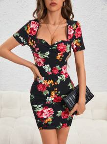 SHEIN Privé Floral Print Sweetheart Neck Bodycon Dress - Multicolor - View 4