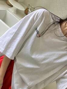 DAZY Letter Graphic Drop Shoulder Tee - White - View 4