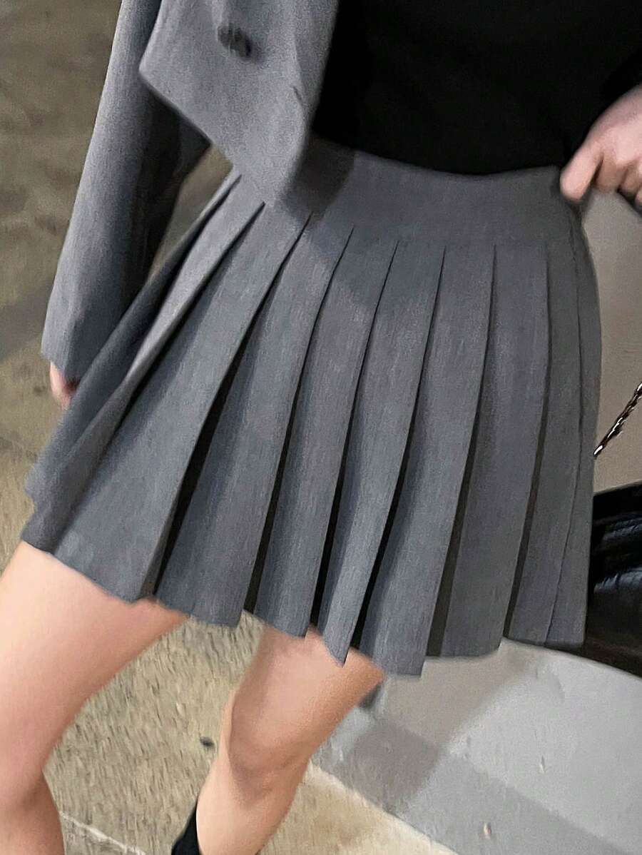 DAZY Solid Pleated Skirt - Grey - View 1