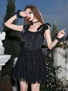 ROMWE Goth 前繫帶蕾絲吊帶連衣裙 - 黑色 - 查看 1