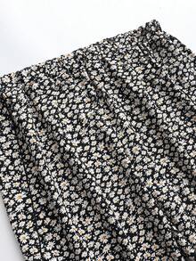 Plus Ditsy Floral Print Split Thigh Trousers - Black and White - View 4