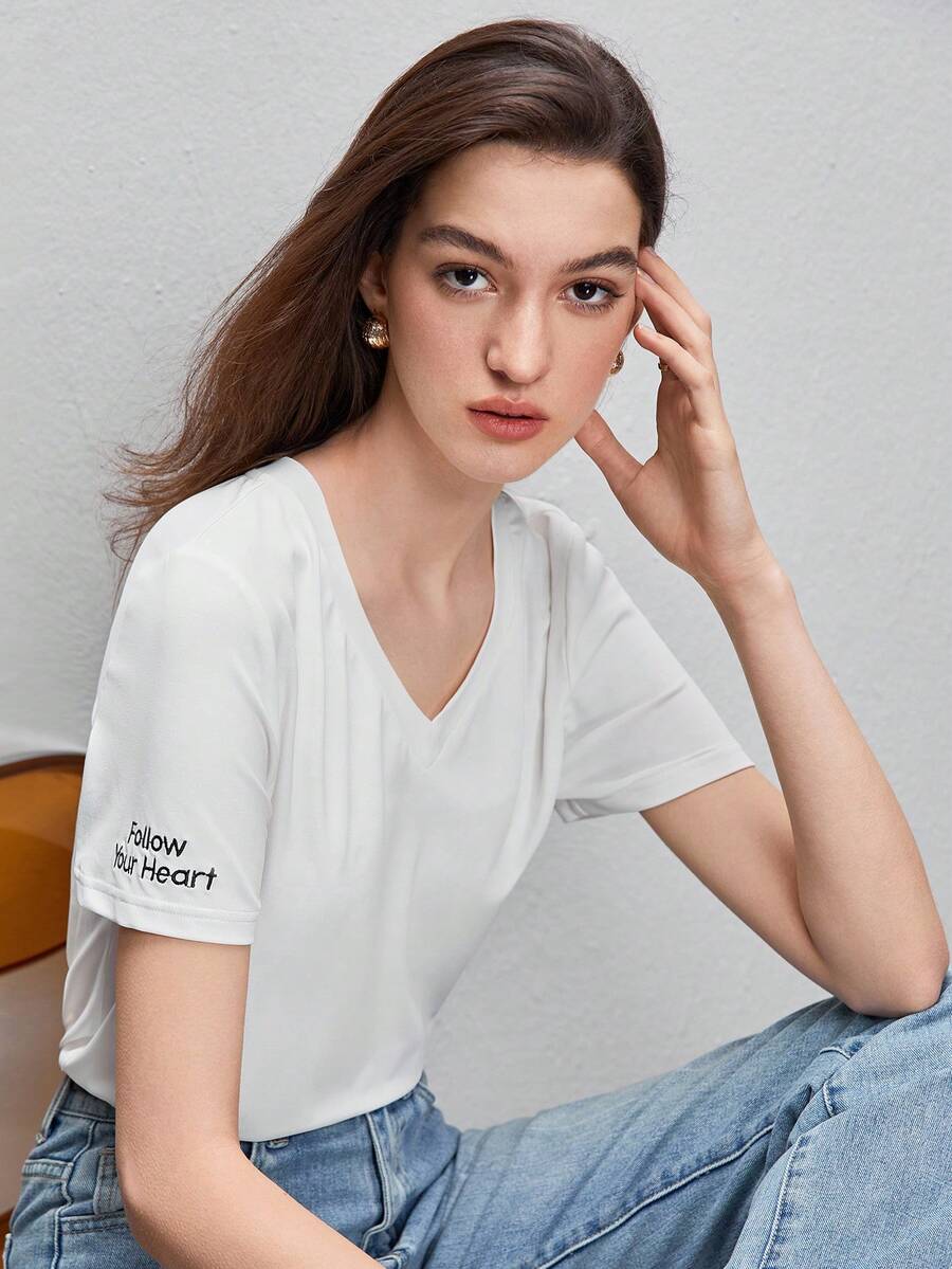 BizChic Thêu Khẩu hiệu Cổ v Áo thun Trang phục làm việc - trắng - Xem 1