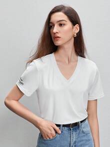 BizChic Thêu Khẩu hiệu Cổ v Áo thun Trang phục làm việc - trắng - Xem 5