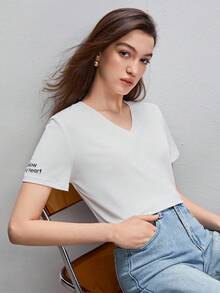 BizChic Thêu Khẩu hiệu Cổ v Áo thun Trang phục làm việc - trắng - Xem 6