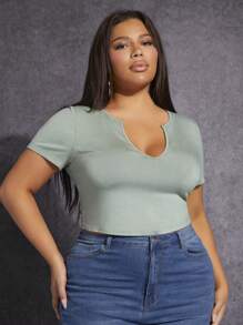 SHEIN SXY Plus Notched Neck Solid Tee - Mint Green - View 1