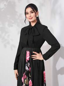 Modelyn 印花繫帶領百褶下擺連衣裙不附腰帶 - 黑色 - 查看 6