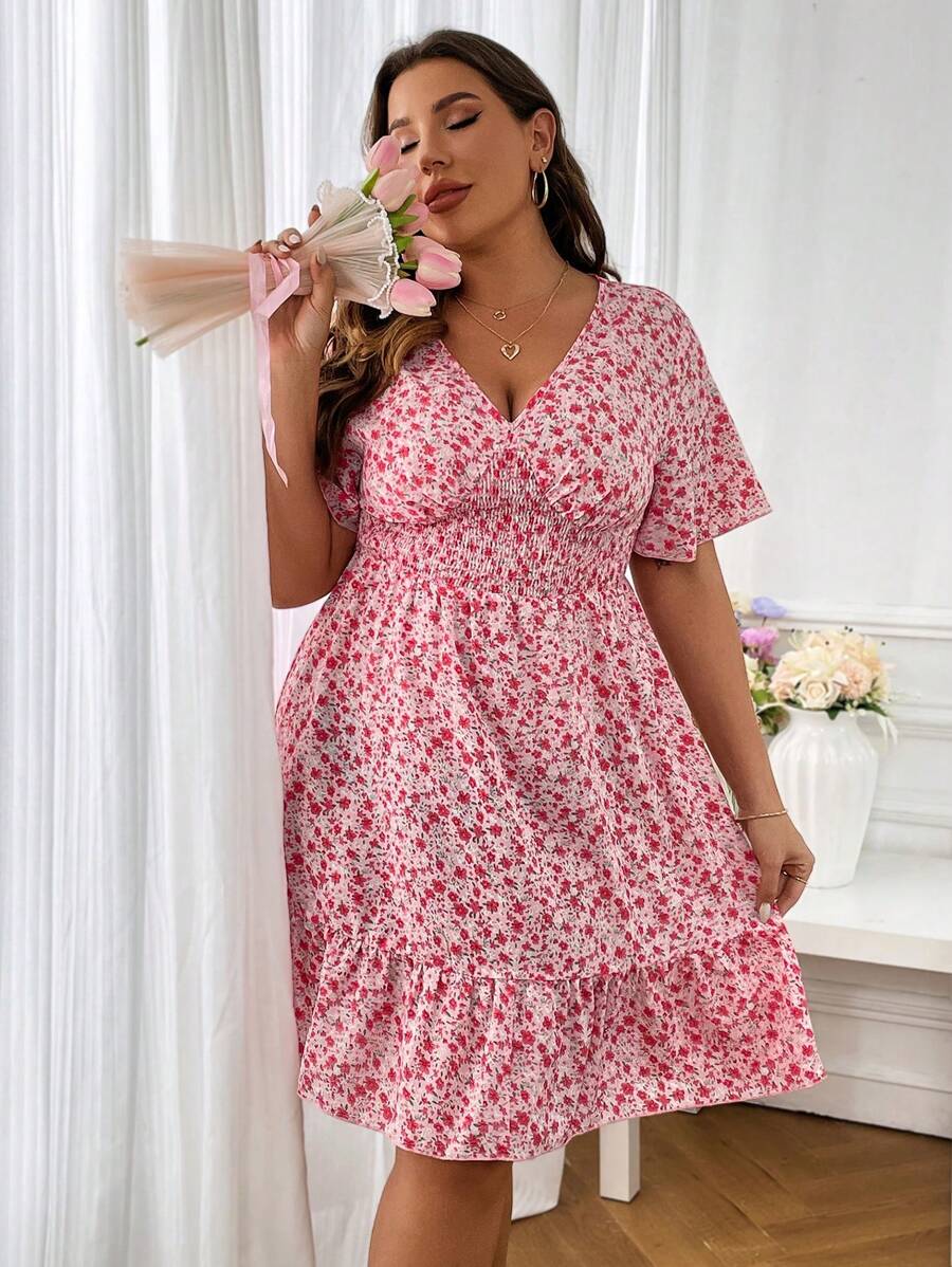 Sunnyshic 波西米亞交叉 打褶小碎花加大洋裝 - 粉色 - 查看 1