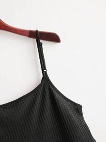 SHEIN EZwear 大碼華夫格針織荷葉邊下擺吊帶上衣