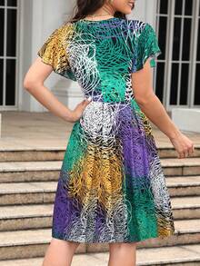 Allover Print A-line Dress - Green - View 2
