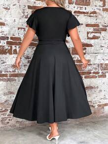 Calvaya 大碼蝴蝶袖紐扣細節連衣裙 - 黑色 - 查看 2