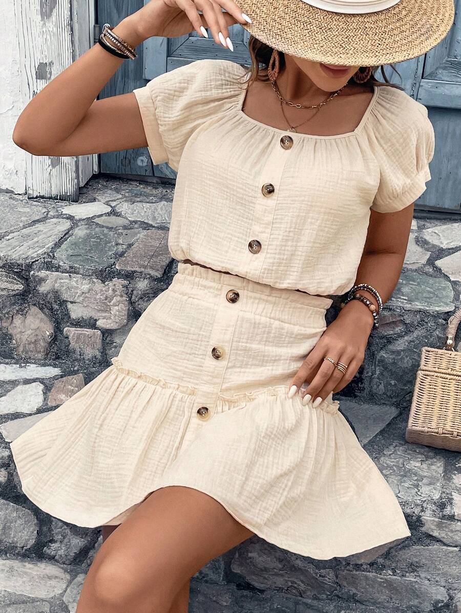 SHEIN VCAY 泡泡袖前紐扣短款上衣和荷葉邊半身裙 - 杏色 - 查看 1