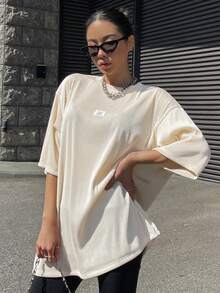 DAZY 字母貼布落肩T恤 - 米色 - 查看 3