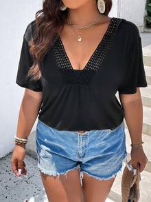 SHEIN LUNE 大碼蕾絲拼接T恤 - 黑色 - 查看 4