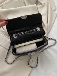 Versatile Diamond Grid Chain Shoulder Bag, Summer 2023 New Stylish Small Square Bag For Women - Black - View 4