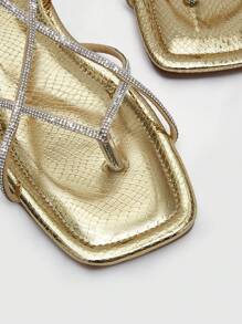 Styleloop Dam strass inredning string sandaler, glamorösa sommar platta sandaler - Guld - Visa 4