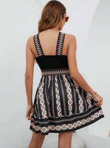 SHEIN VCAY 幾何印花交叉繞頸連衣裙 - 黑色 - 查看 2