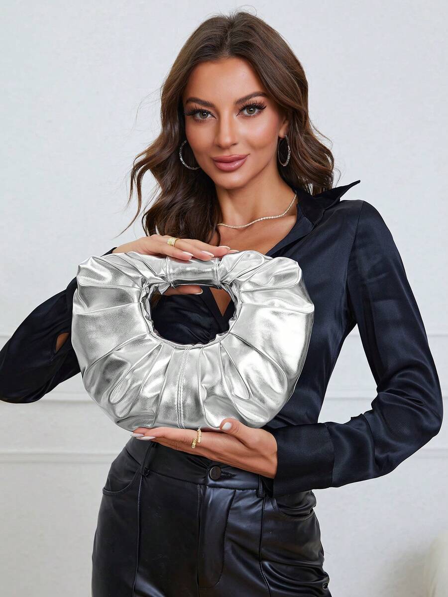 極簡風格金屬質感雲朵包PU聚氨酯前衛 - 銀色 - 查看 1