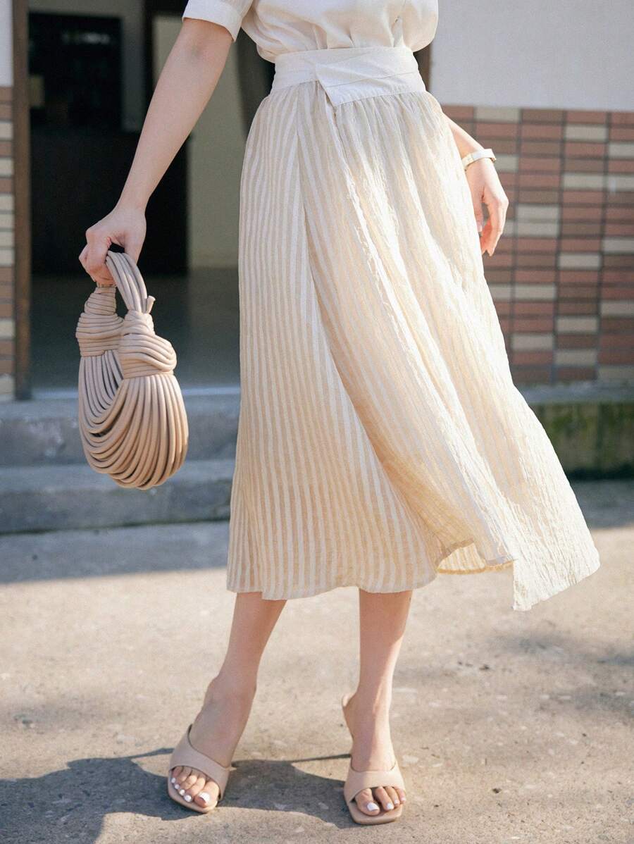 DAZY Váy mùa hè màu trơn, eo bất đối xứng - Màu be - Xem 1