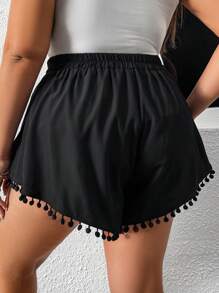 SHEIN VCAY 大碼素色小絨球邊短褲 - 黑色 - 查看 3