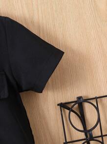 男嬰翻蓋細節襯衫和短褲附T恤套裝 - 黑與白 - 查看 5