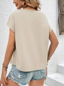 SHEIN Frenchy 缺口領蝙蝠袖襯衫 - 杏色 - 查看 2