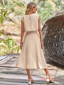 SHEIN LUNE 素色背心上衣和高衩半身裙 - 杏色 - 查看 2