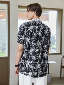 Manfinity RebelGame Men Coconut Tree Print Two Tone Shirt Without Tee - Black and White - View 2