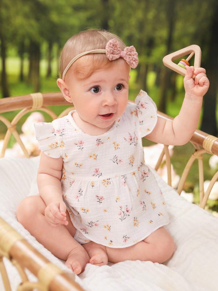 SHEIN Baby Floral Print Ruffle Trim Peplum Waist Top & Shorts - White - View 1