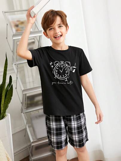 SHEIN 男孩卡通和標語圖案T恤和格紋短褲睡衣套裝