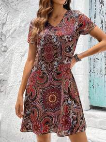 EMERY ROSE 曼陀羅印花V領直筒洋裝 - 彩色 - 查看 3