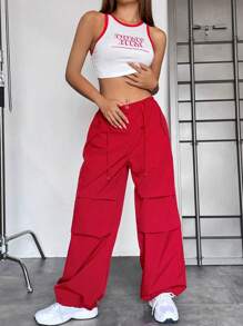 SHEIN EZwear con estampado de letra unido en contraste Top tank crop & de cintura con cordón Pantalones - Rojo y blanco - Ver 1