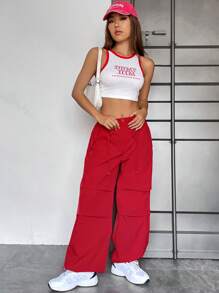 SHEIN EZwear con estampado de letra unido en contraste Top tank crop & de cintura con cordón Pantalones - Rojo y blanco - Ver 5