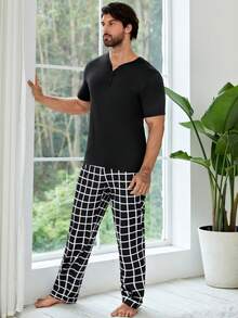 Men Solid Button Front Tee & Plaid Trousers PJ Set - Black and White - View 2