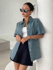 FRIFUL 女款落肩短袖牛仔上衣 - 中等水洗藍 - 查看 3