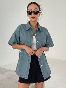 FRIFUL 女款落肩短袖牛仔上衣 - 中等水洗藍 - 查看 4