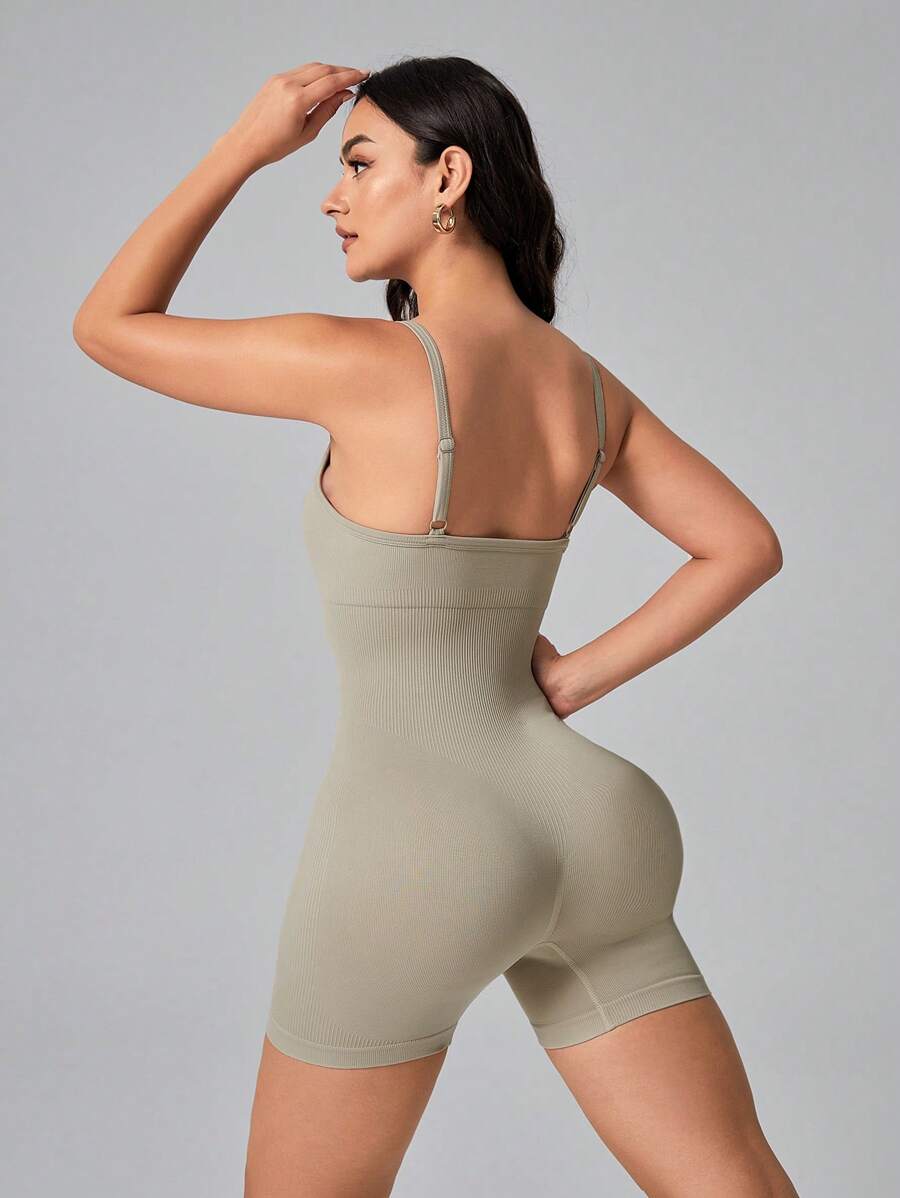 SHEIN Yoga Basic 高彈力吊帶運動連體短褲 - 杏色 - 查看 1