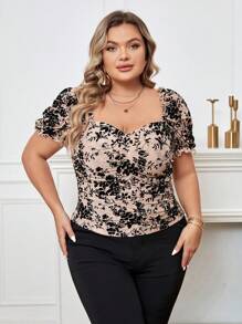 SHEIN Privé Plus Floral Print Sweetheart Neck Puff Sleeve Tee