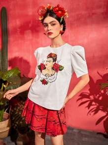 Frida Kahlo X SHEIN Blusa con estampado de figura de manga farol - Blanco - Ver 1