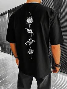 Manfinity Hypemode Áo thun nam rộng thùng thình cổ tròn tay ngắn Graphic Tee Planets Street - màu đen - Xem 1