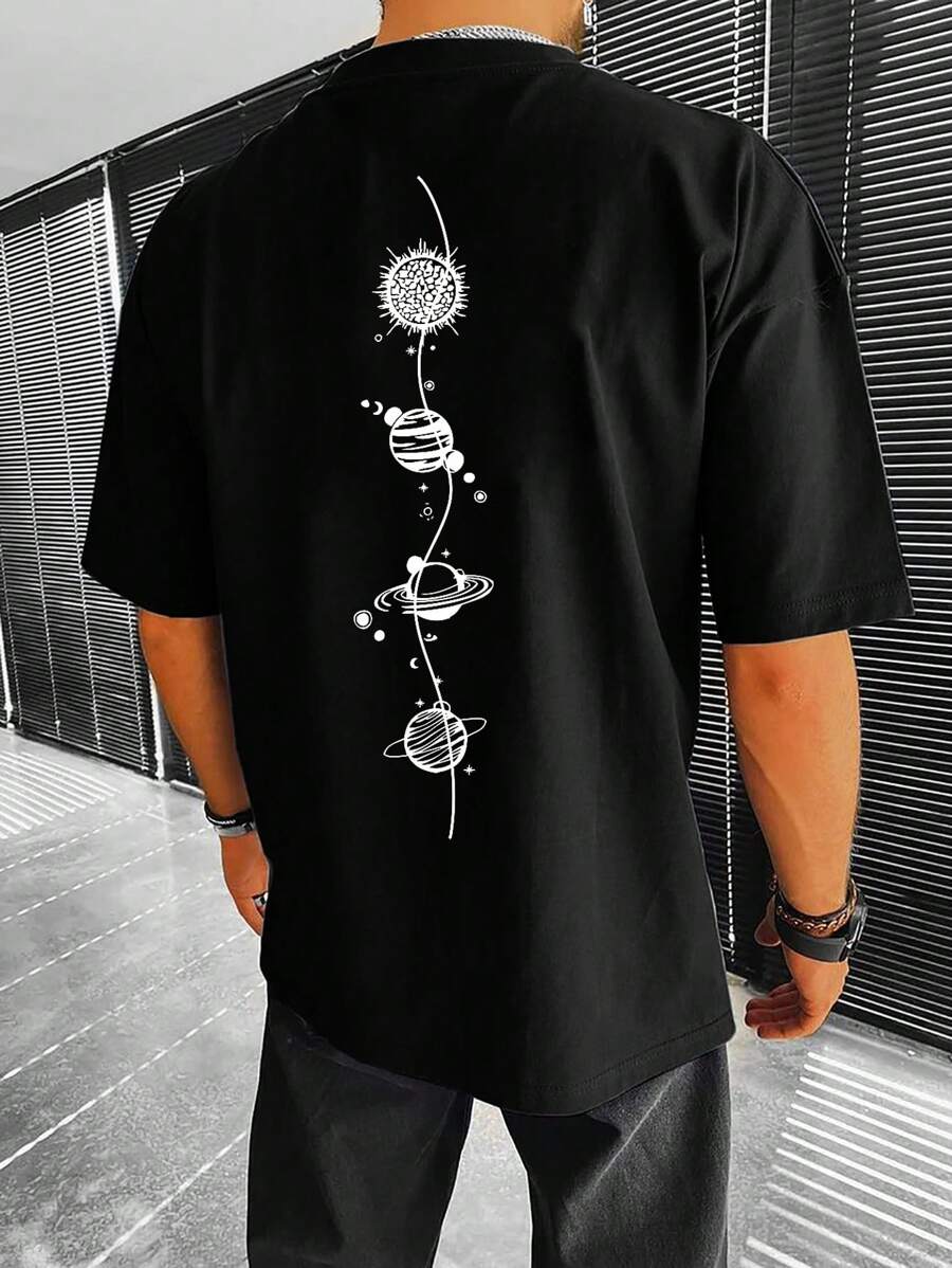 Manfinity Hypemode Áo thun nam rộng thùng thình cổ tròn tay ngắn Graphic Tee Planets Street - màu đen - Xem 1